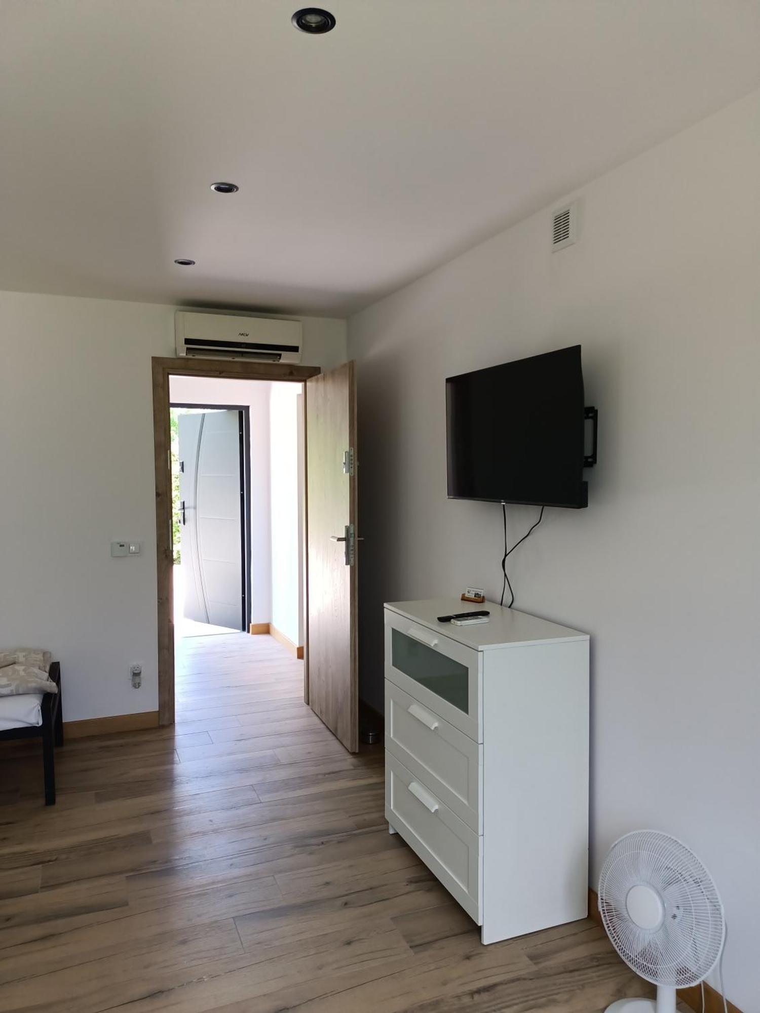 Ferienwohnung Letnia Oaza "Akacja" Sobienie Jeziory Exterior foto
